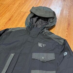 Mountain Hardwear A'Parka'Lypse Men's Jacket  Full Zip Hiking Outdoors Gray